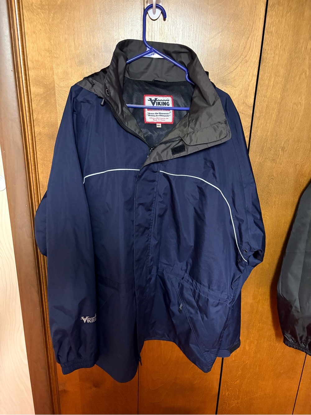 Viking Men’s Navy Waterproof Hooded Raincoat